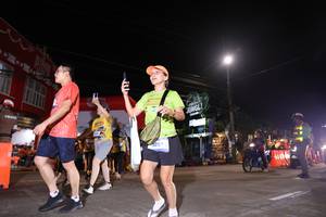 BIB: 305
                            <button type="button" onclick="openModal(26229264)" class="btn btn-primary btn-sm float-right btn-popup" data-toggle="modal" data-target=".modal-high-quality">
                        <i class="fas fa-shopping-cart"></i> Add to Cart
                    </button>
                                            <button type="button" onclick="isThisMe(26229264, true)" class="btn btn-success btn-sm float-right btn-popup btn-isme hidden" data-toggle="tooltip" data-placement="bottom" title="นี่คือรูปของคุณใช่ไหม คลิกที่นี่เพื่อเอาเข้าอัลบั้ม">
                        <i class="fas fa-plus"></i> Add to album
                    </button>
                    <button type="button" onclick="isThisMe(26229264, false)" class="btn btn-warning btn-sm float-right btn-popup btn-isnotme hidden">
                        <i class="fas fa-ban"></i> Remove from album
                    </button>